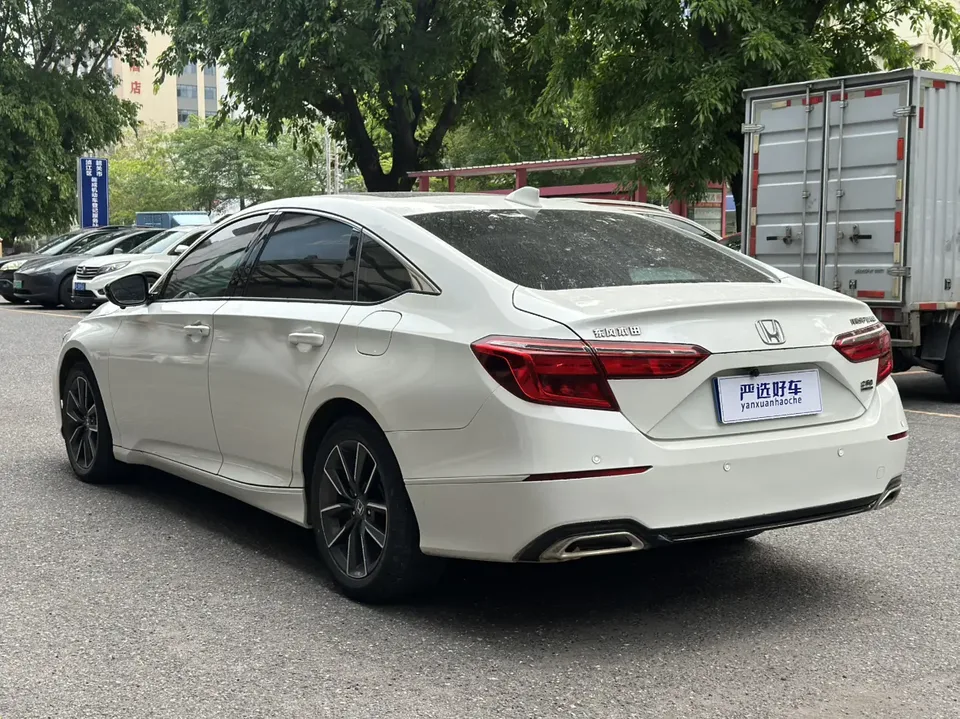 Honda Inspire Inship 2022 260TURBO Exquisite Edition 2022 — миниатюра 4