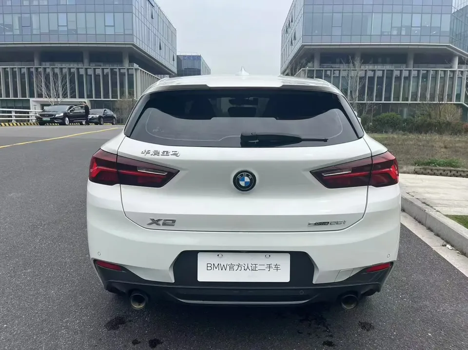 BMW X2 BMW X2 2023 sDrive25i Brilliant Edition 2023 — миниатюра 4