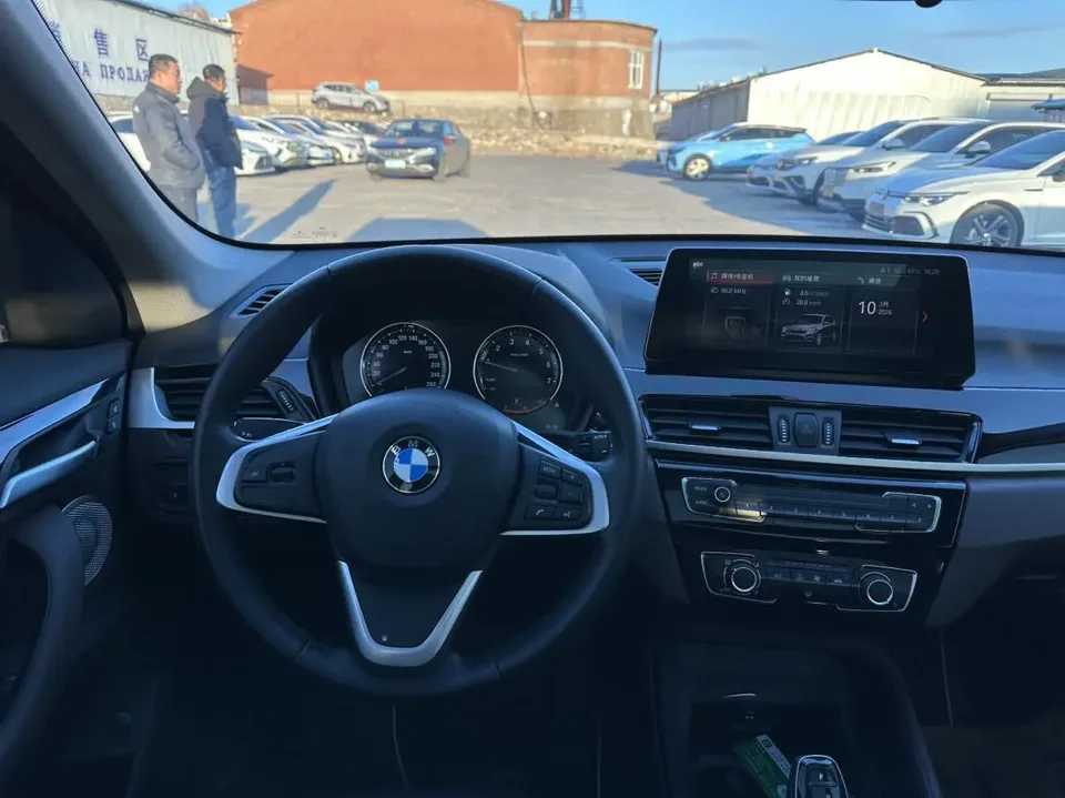 BMW X1 BMW X1 2022 sDrive20Li Fashion Edition 2022 — миниатюра 5