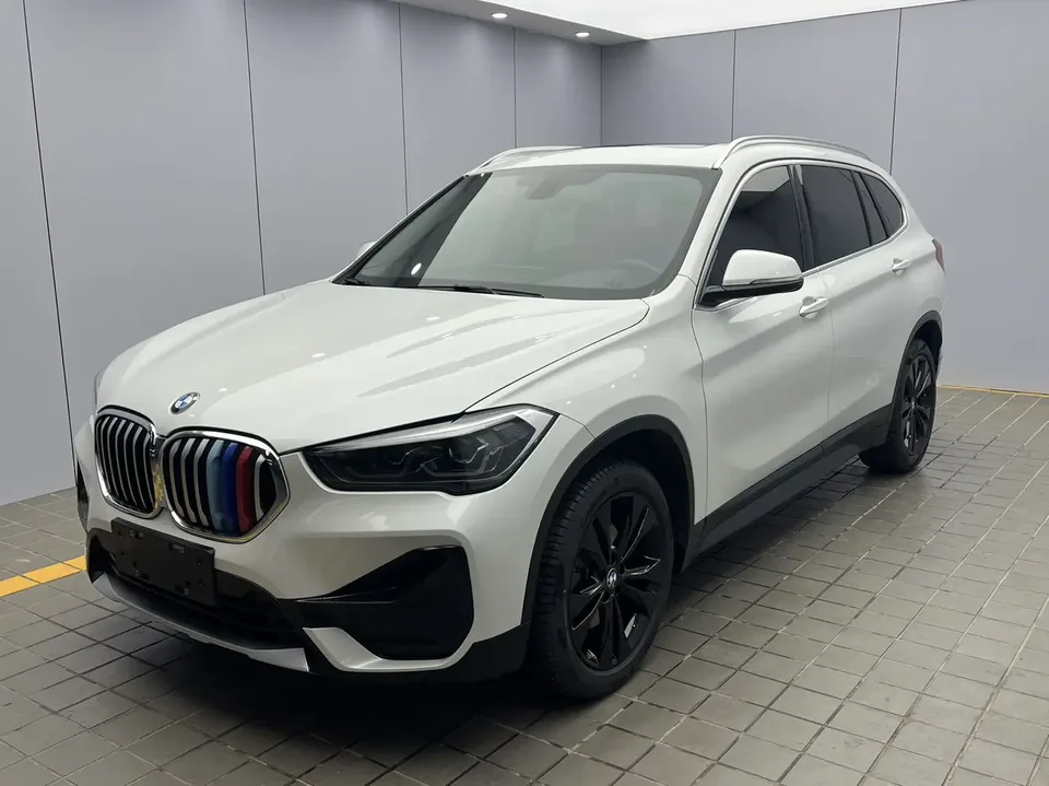 BMW X1 X1 2021 facelift sDrive20Li Fashion model 2022 — photo 1, buy with delivery to Moscow