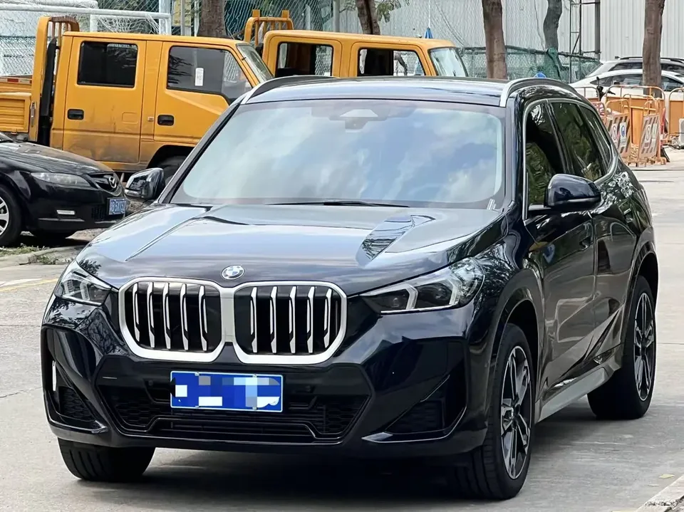 BMW X1 sDrive25Li M Sport Package 2026 — фото 1, купить с доставкой в Москву