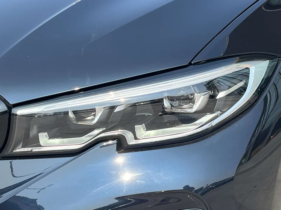 BMW 3 Series facelift 325Li M Sport Night Edition 2022 — миниатюра 3