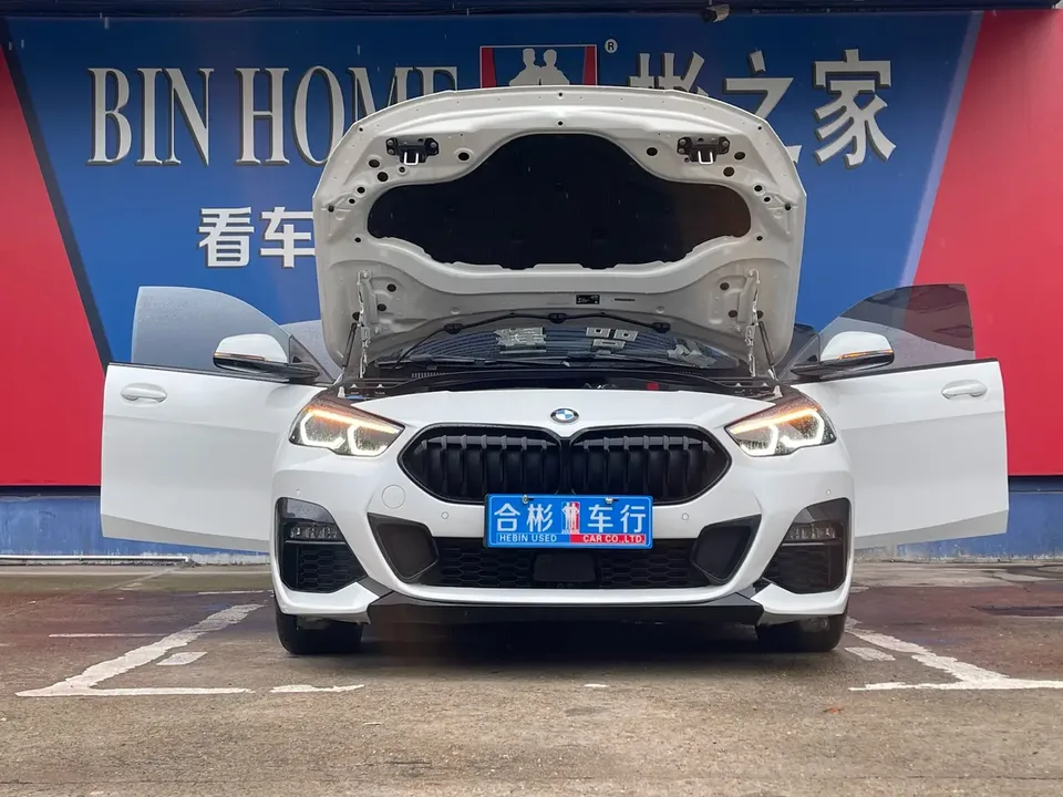 BMW 2 Series 225i 4-Door Coupe M Sport Night Edition 2024 — миниатюра 4