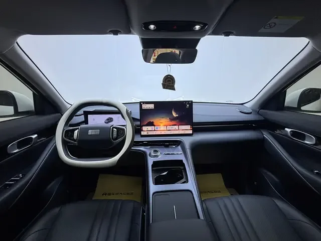 Geely Galaxy E5 440km Explorer Edition 2025 — миниатюра 3