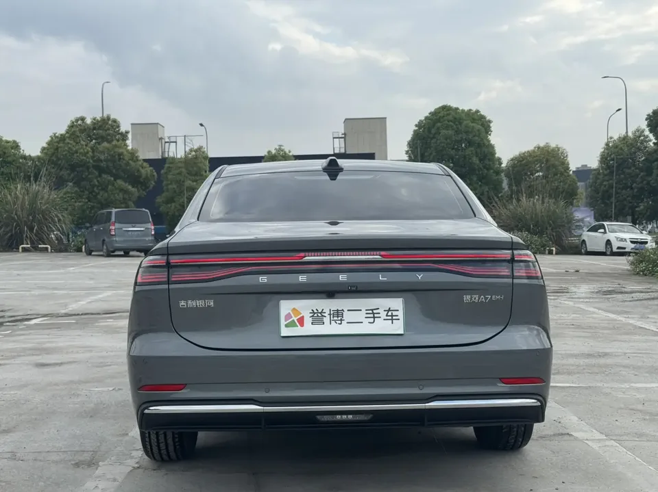 Geely Galaxy A7 EM Galaxy A7 EM 2025 70km Launch Edition 2025 — миниатюра 2