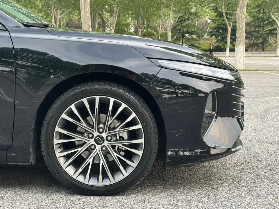 FAW Bestune B70 Longteng Edition 1.5T Lingyue Edition 2024 — миниатюра 3