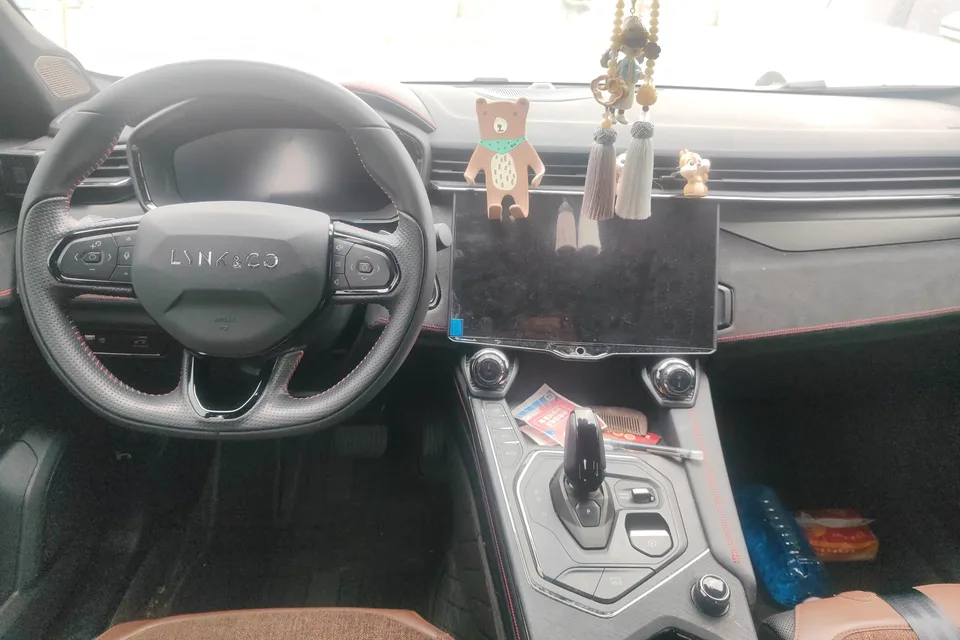 Lynk & Co 05 Lynk & Co 05 2022 2.0TD four-wheel drive Halo 2022 — миниатюра 3