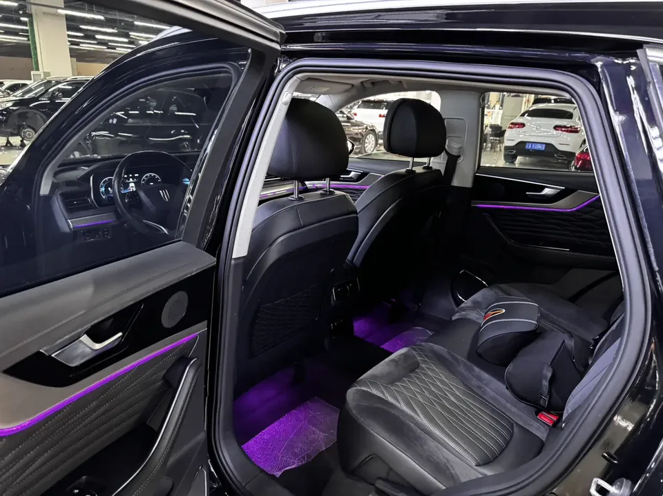 Hongqi HS5 Hongqi HS5 2022 facelift 2.0T Zhilian Qixiang Edition 2022 — миниатюра 3