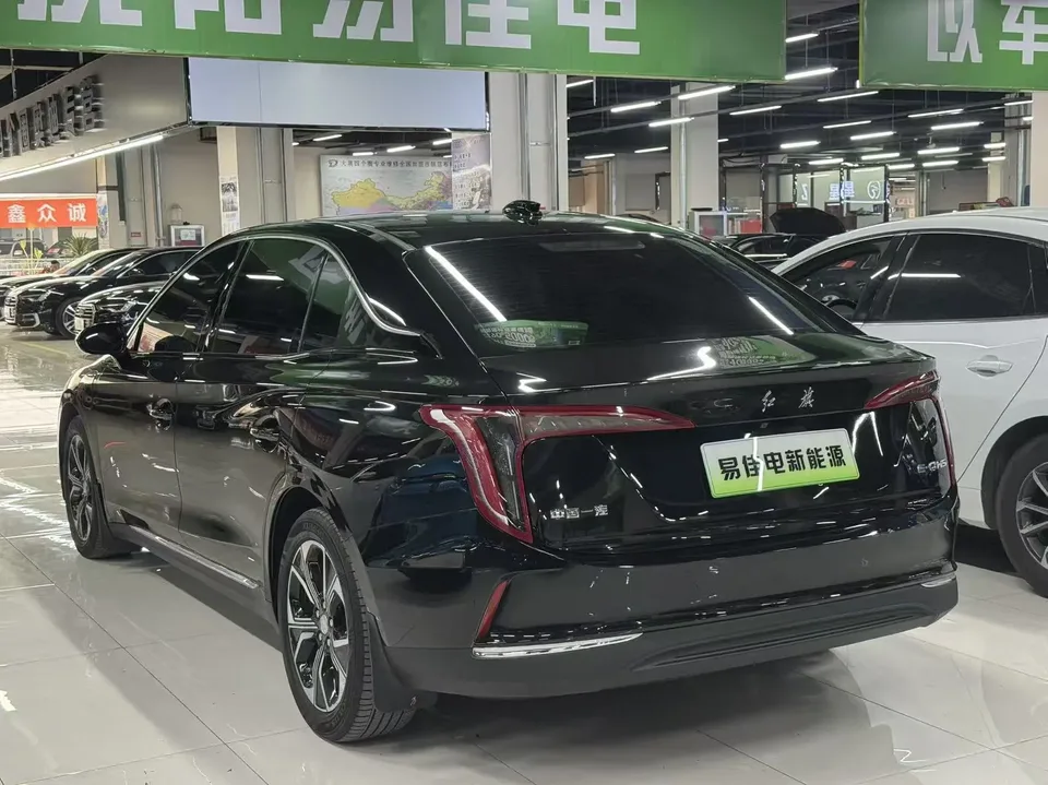 Hongqi E-QM5 facelift basic travel version 2024 — миниатюра 4