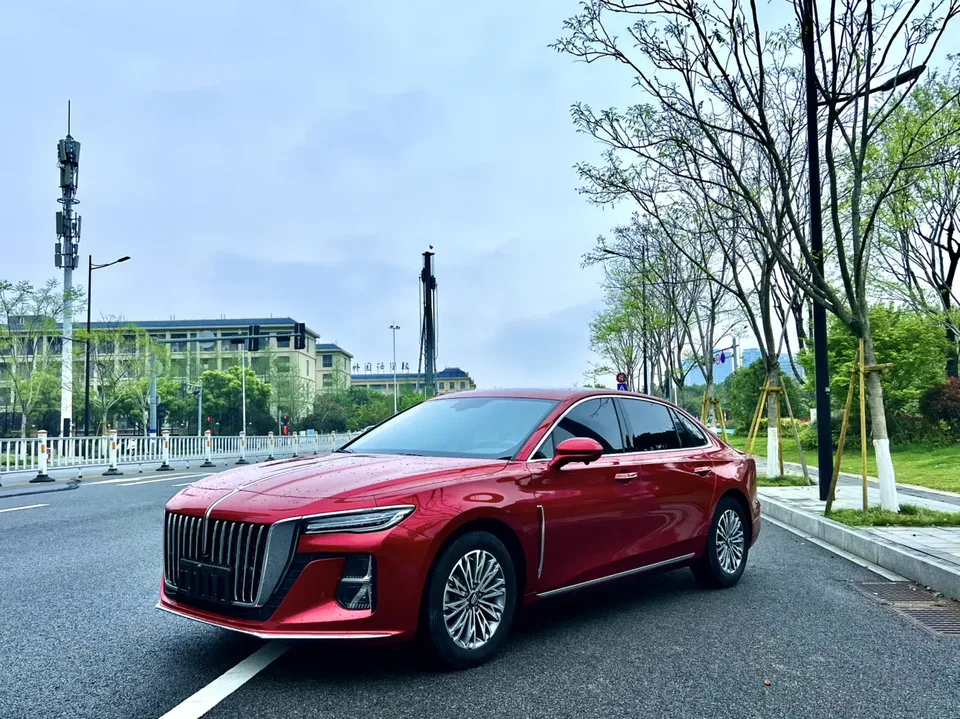 Hongqi H5 2022