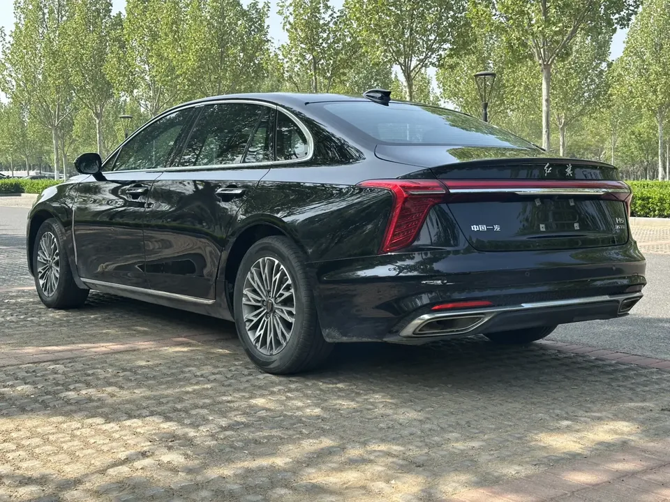 Hongqi H5 Hongqi H5 2023 1.5T DCT Zhilian Qiyue Edition 2023 — миниатюра 5