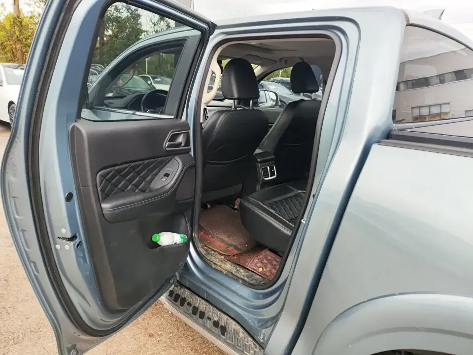 Great Wall gun Passenger Car Global Edition 2.0T Diesel Automatic 2WD Comfort Standard Box GW4D20M 2022 — миниатюра 3