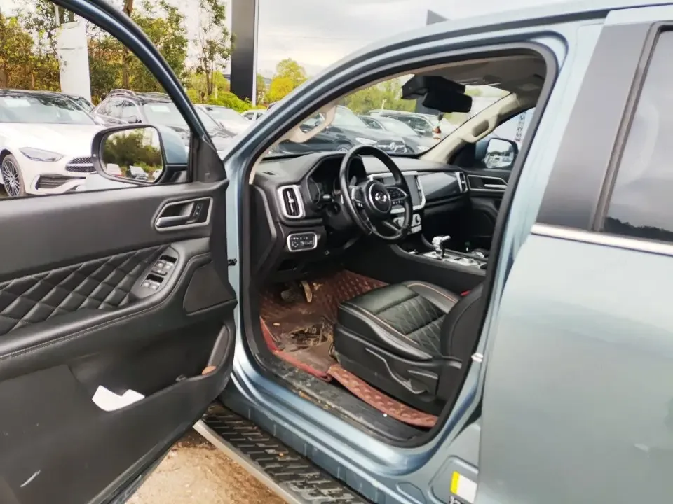 Great Wall gun Passenger Car Global Edition 2.0T Diesel Automatic 2WD Comfort Standard Box GW4D20M 2022 — миниатюра 5