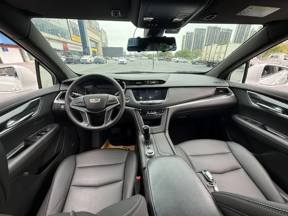 Cadillac XT5 XT5 2022 Cadillac XT5 2022 2.0T two-wheel drive luxury model 2022 — thumbnail 2