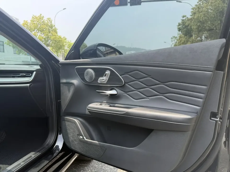 Chery Arrizo 8 PRO 290TGDI DCT Luxury Edition 2025 — миниатюра 4