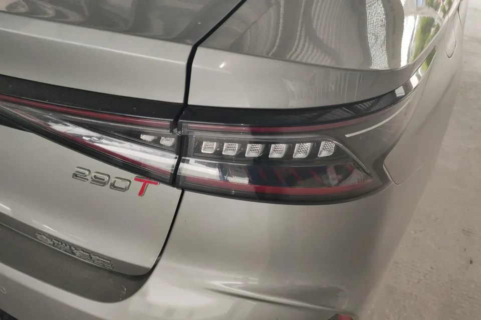 Chery Arrizo 8 1.6TGDI DCT 2023 — миниатюра 2