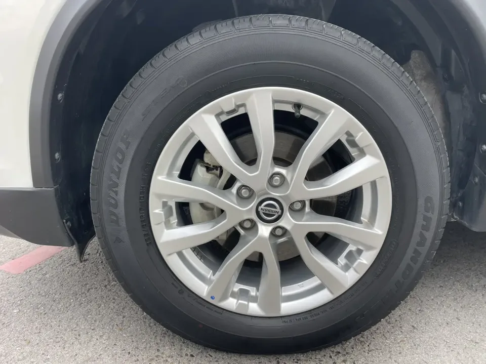 Nissan X-Trail Qijun 2022 X-Trail 2022 facelift 2.0L 2WD Intelligent Link Premium Edition 2023 — thumbnail 3