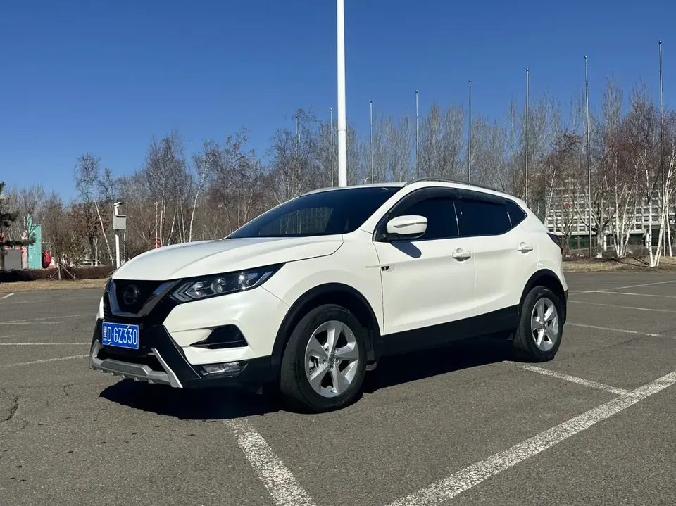 Nissan Qashqai Qashqai 2022 2.0L XV Smart Edition 2023 — фото 1, купить с доставкой в Москву