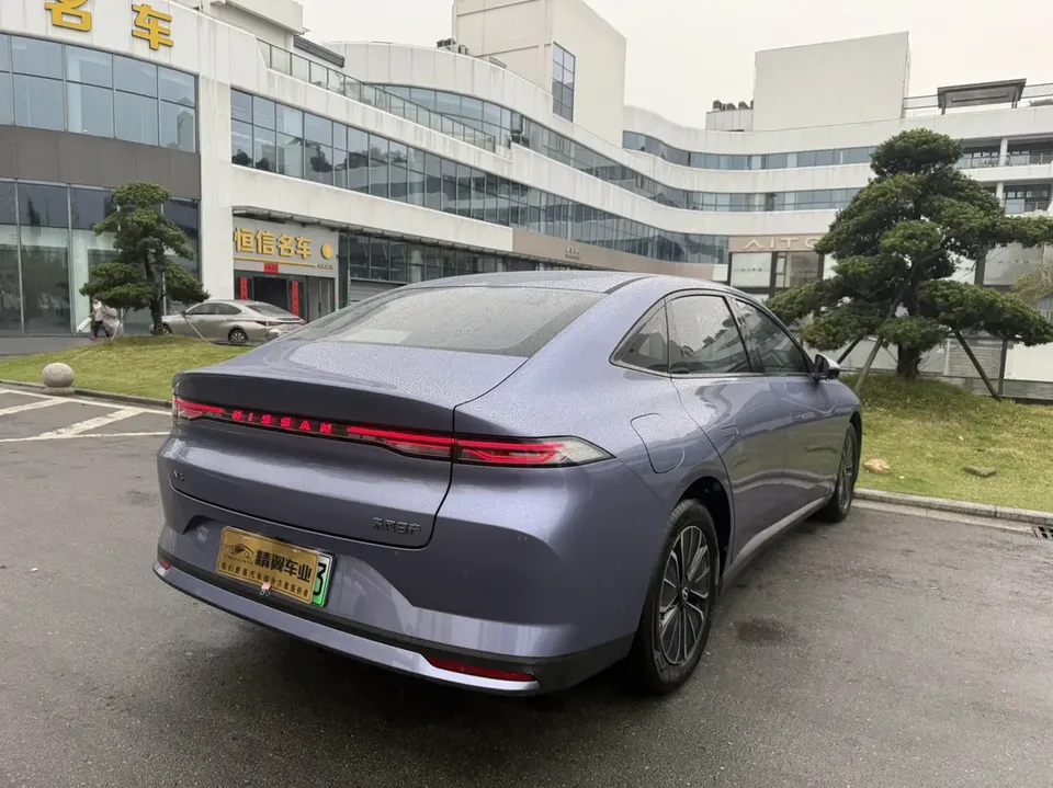Nissan N6 Nissan N6 2026 180 Pro 2025 — миниатюра 2
