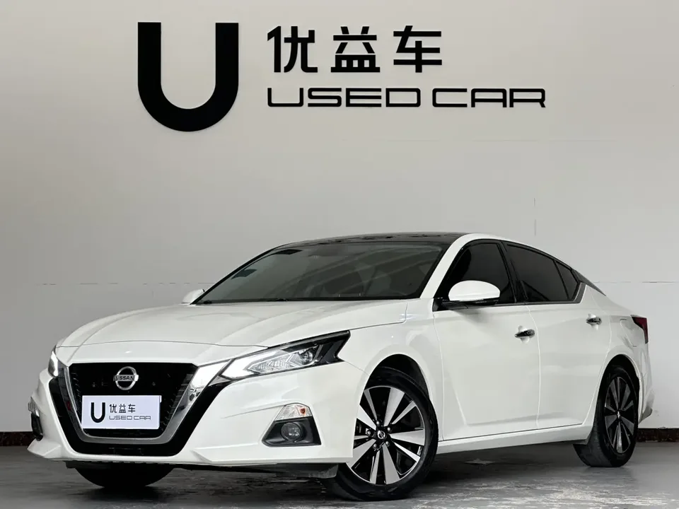 Nissan Altima Teana 2020 facelift 2.0L XL comfort version 2022 — photo 1, buy with delivery to Moscow