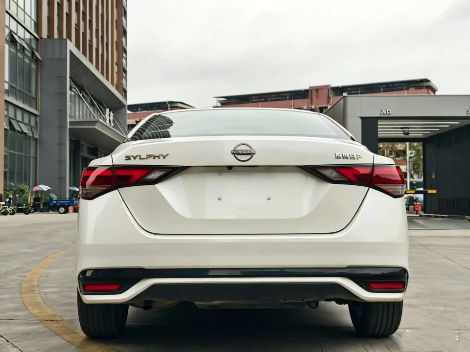 Nissan Sylphy Sylphy 2023 1.6L CVT Enjoy Edition 2024 — thumbnail 2