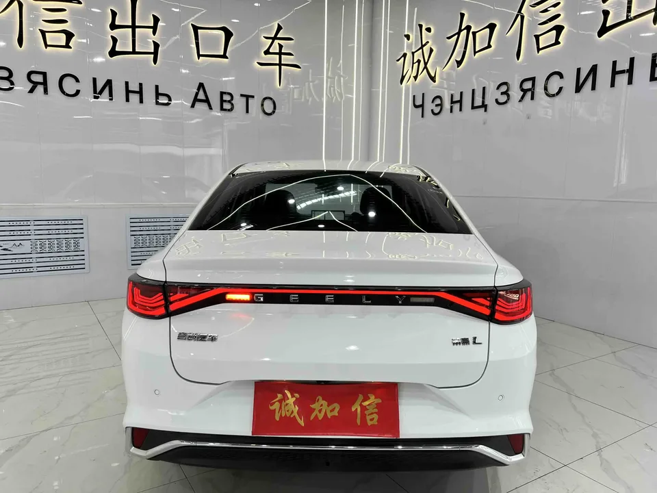 Geely Emgrand L Emgrand L 2022 1.4T CVT 2022 — thumbnail 2