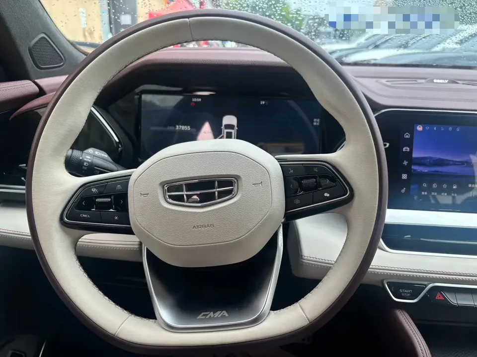 Geely Monjaro 2.0TD High Power Automatic 2WD Flagship Model 2023 — миниатюра 3