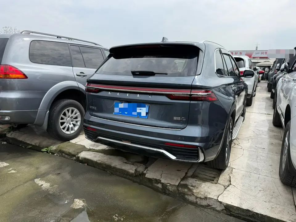 Geely Monjaro 2.0TD DCT EVO 2WD Premium Edition 2022 — миниатюра 2