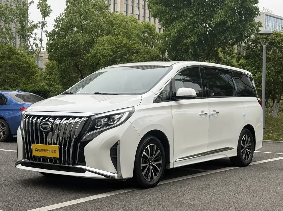GAC Trumpchi M8 2022