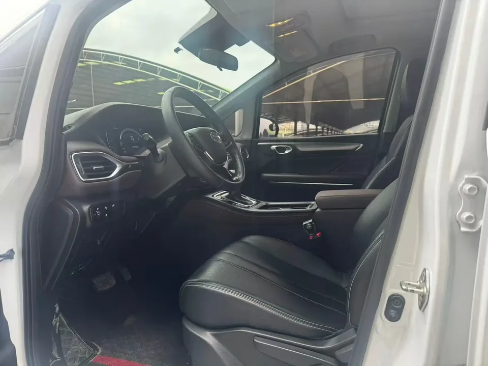 GAC Trumpchi M6 Pro 270T AT Deluxe Edition 2022 — миниатюра 3