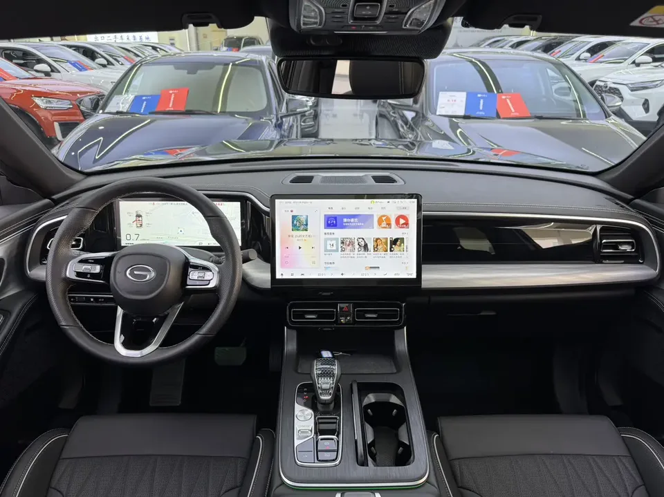 GAC Trumpchi GS8 Trumpchi GS8 2025 Pilot Series 2.0TGDI 2WD 5-seater Luxury Edition 2025 — миниатюра 5
