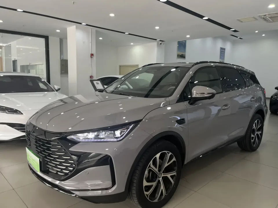 BYD Tang DM 2025