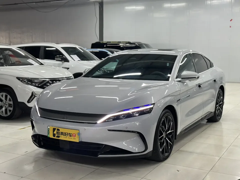BYD Han DM 2025