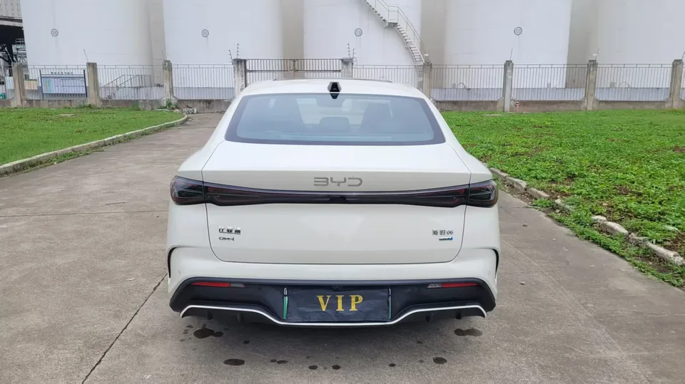 BYD Seal 06DM Intelligent Driving Edition DM-i 120KM Flagship Model 2025 — миниатюра 2