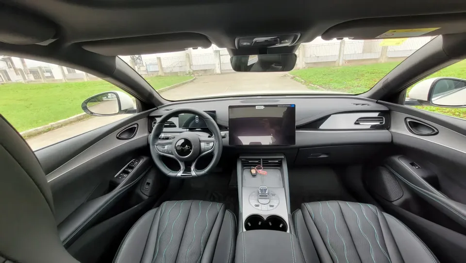 BYD Seal 06DM Intelligent Driving Edition DM-i 120KM Flagship Model 2025 — миниатюра 3