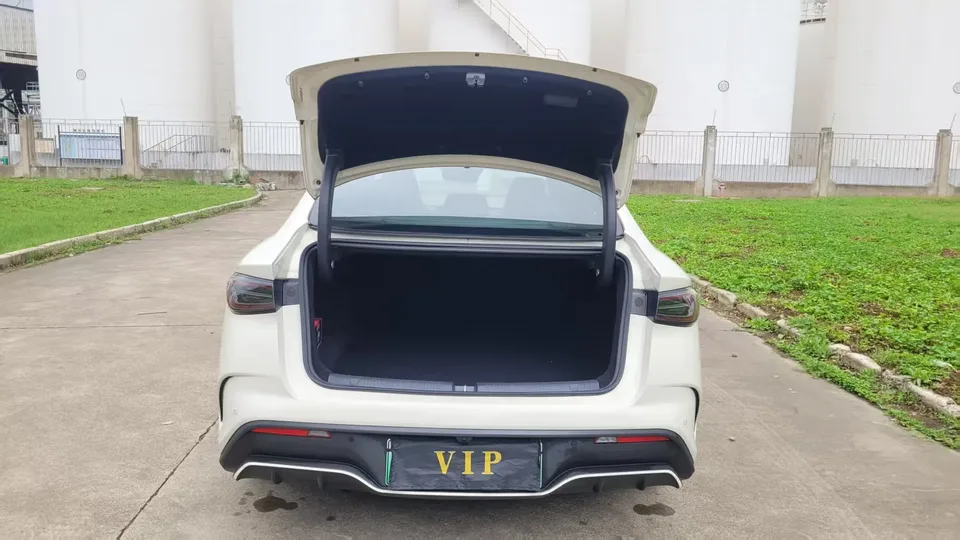 BYD Seal 06DM Intelligent Driving Edition DM-i 120KM Flagship Model 2025 — миниатюра 4