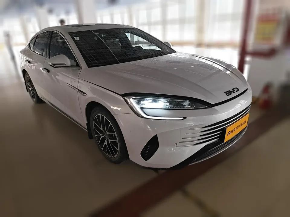 BYD Seal DM Honor Edition DM-i 1.5L 121KM Premium Edition 2024 — миниатюра 3