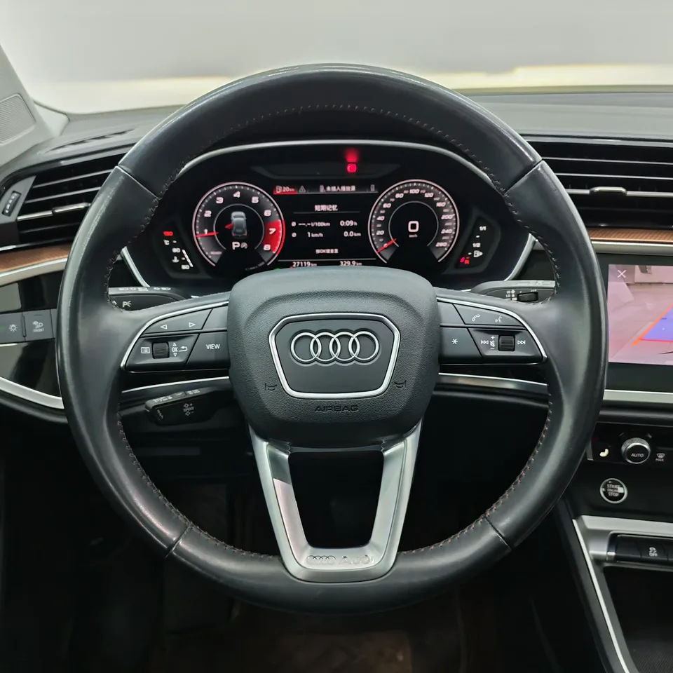 Audi Q3 Audi Q3 2022 35 TFSI Fashionable and Elegant 2022 — миниатюра 4