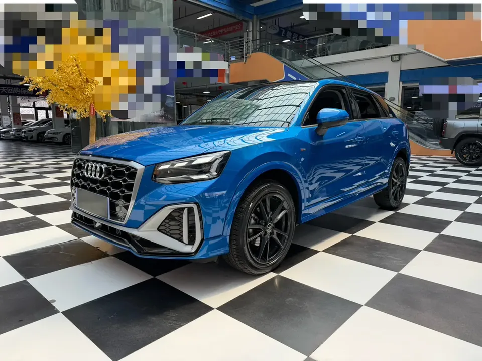 Audi Q2L Audi Q2L 2022 35 TFSI aggressive and dynamic model 2023 — фото 1, купить с доставкой в Москву