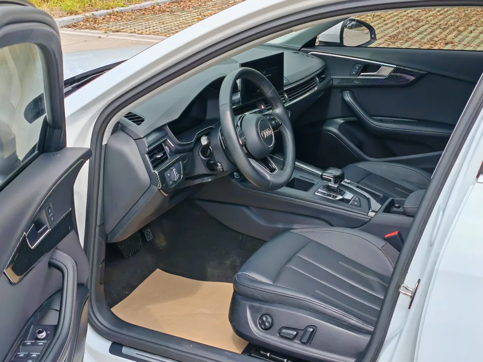 Audi a4 l Audi A4L 2022 40 TFSI Fashionable and Elegant 2022 — миниатюра 4