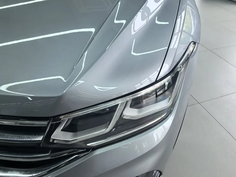 Volkswagen Tiguan L Tiguan L 2022 330TSI Automatic 2WD R-Line Flagship Edition 2022 — миниатюра 3