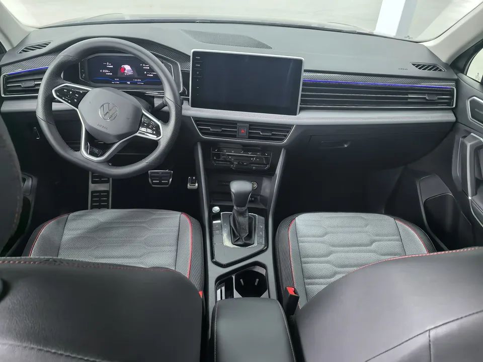 Volkswagen Tiguan L Tiguan L 2022 330TSI Automatic 2WD R-Line Flagship Edition 2022 — миниатюра 4