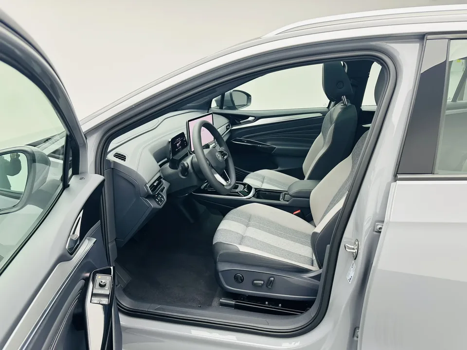 Volkswagen ID.4 Crozz Pure Edition 2025 — миниатюра 3