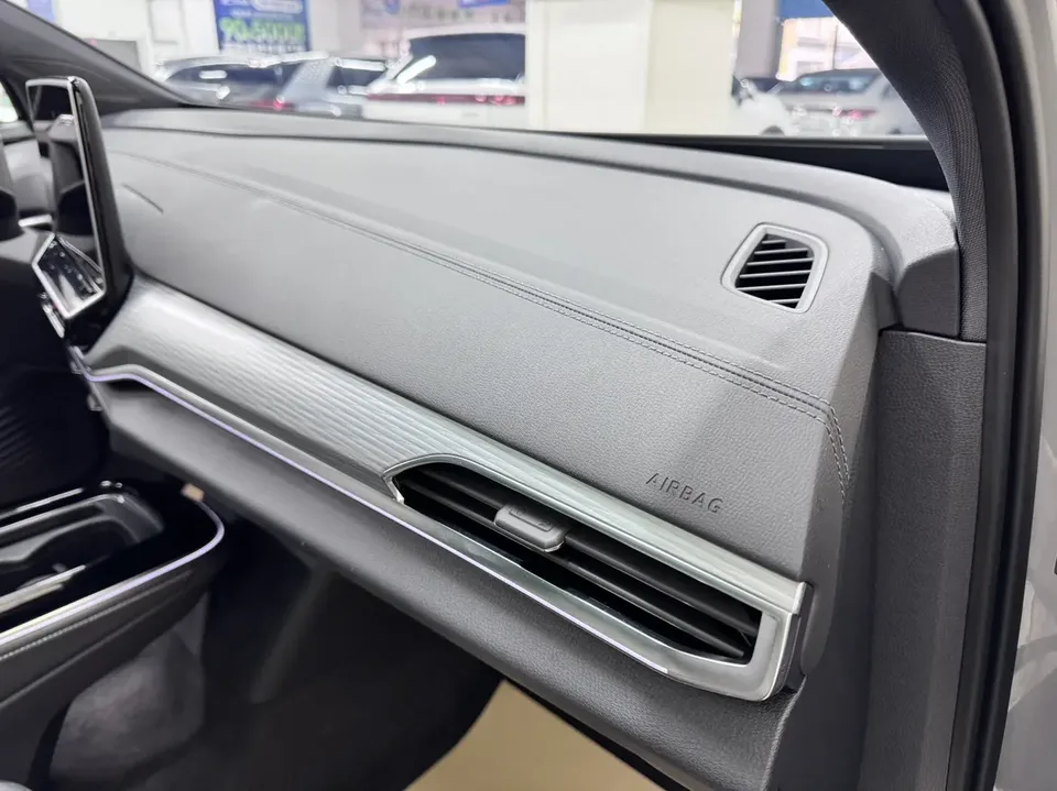 Volkswagen ID.4 Crozz Standard Range PURE 2WD Edition 2022 — миниатюра 2