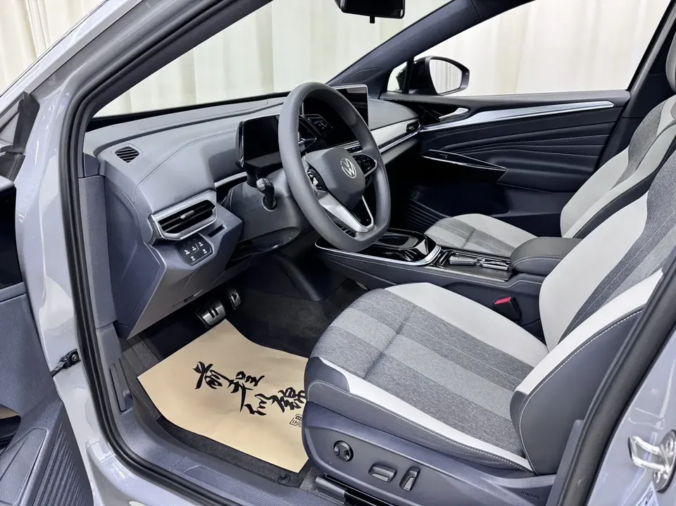 Volkswagen ID.4 Crozz Standard Range PURE 2WD Edition 2022 — миниатюра 5