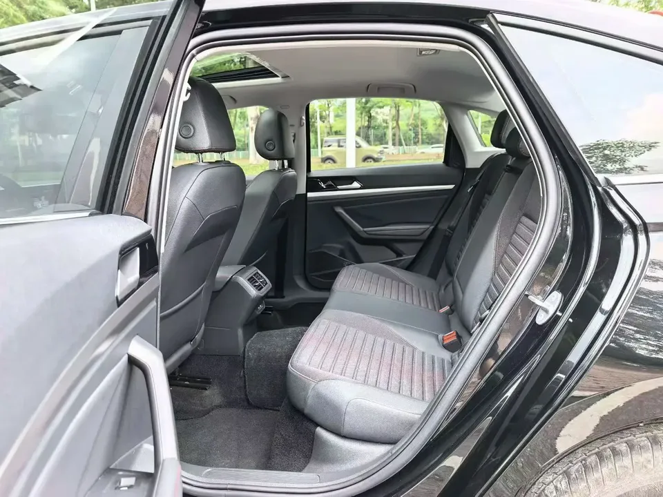 Volkswagen Lavida Lavida 2024 300TSI DSG Manyi Edition 2026 — миниатюра 5