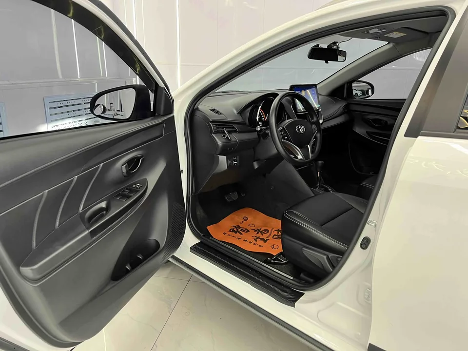 Toyota Yaris L YARiS L Zhixuan 2022 Zhixuan X 1.5L CVT luxury PLUS version 2023 — миниатюра 5