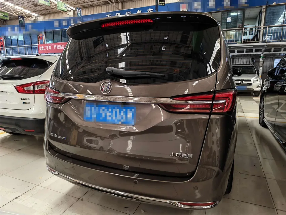 Buick GL8 Buick GL8 2022 Land Business Class 652T Luxury Edition 2023 — миниатюра 2