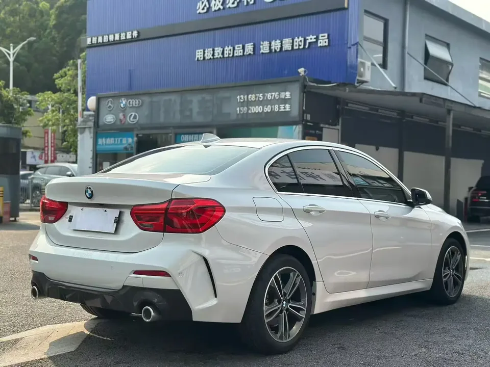BMW 1 Series 1 Series 2021 facelift 120i M Sport 2022 — thumbnail 2