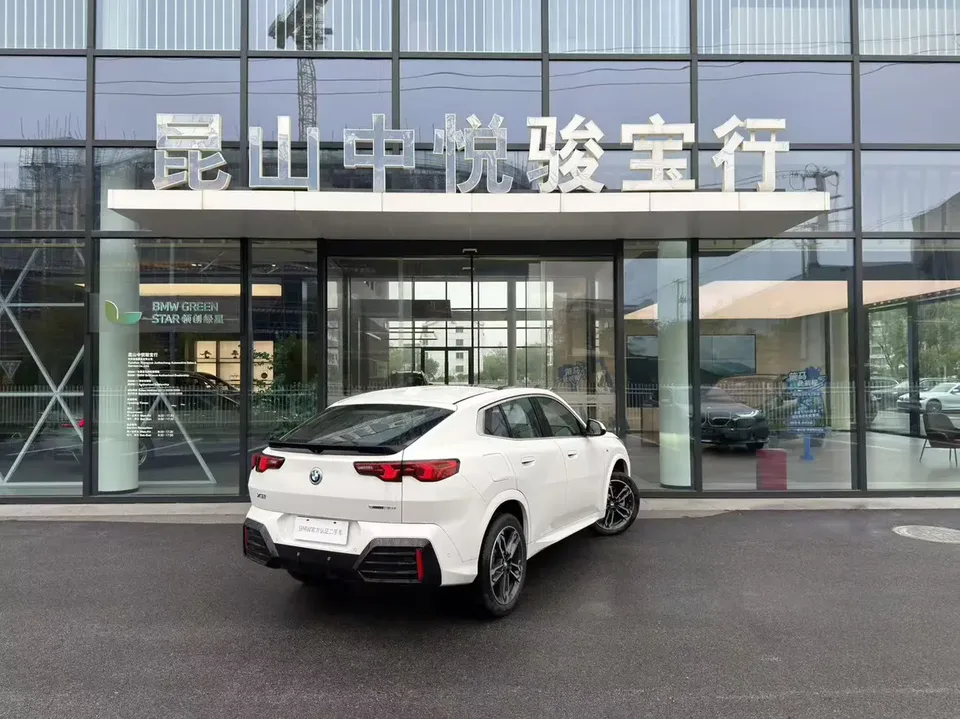 BMW X2 sDrive25i M Sports Package 2025 — миниатюра 2